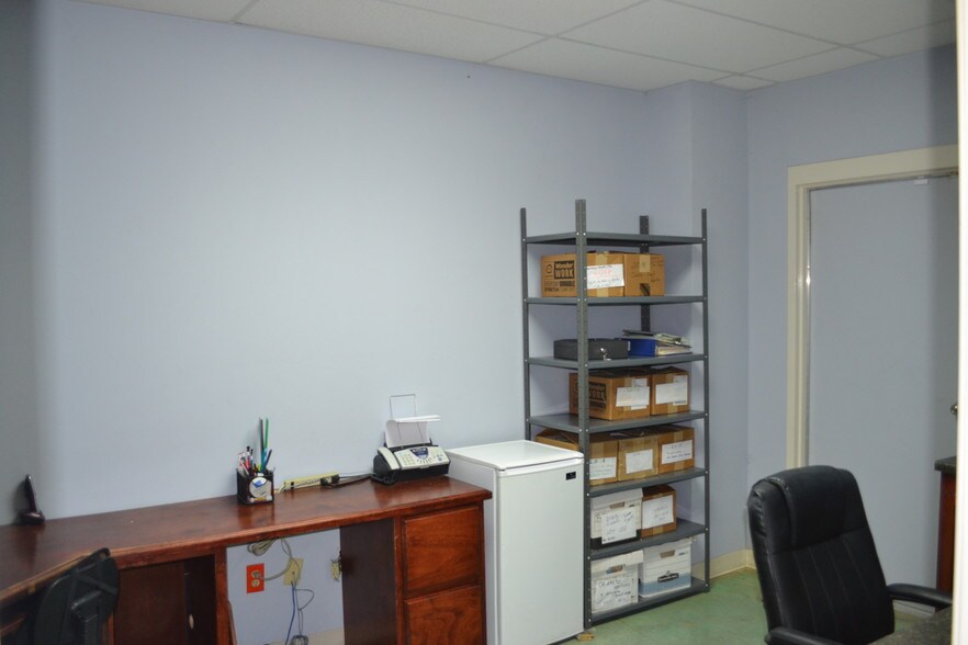 More Photos Of 8917 Molly, Laredo Office For Sale