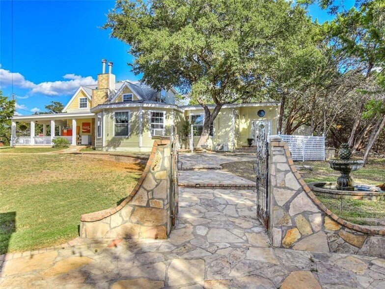 More Photos Of 251 Circle Dr, Wimberley Hospitality For Sale
