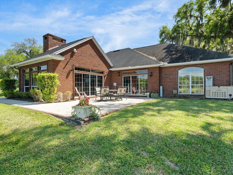 More Photos Of 15400 S US Highway 301, Summerfield Office For Sale