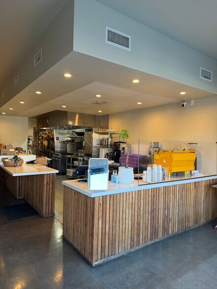 More Photos Of 1822 N Broadway, Los Angeles Storefront Retail Office For Sale