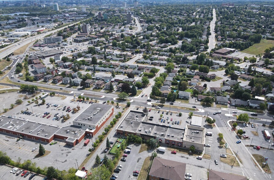 More Photos Of 34 Boul Du Mont-Bleu, Gatineau General Retail For Sale