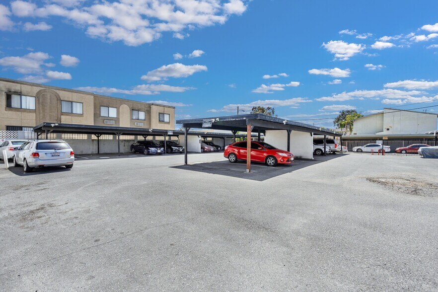 More Photos Of 14715-14719 Chadron Ave, Gardena Apartments For Sale