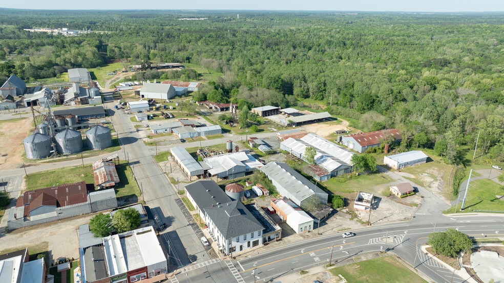 More Photos Of 68 First st, Hawkinsville Warehouse For Sale
