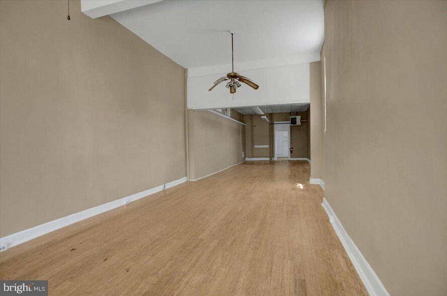 More Photos Of 20 E Washington St, Hagerstown Storefront Retail Residential For Lease