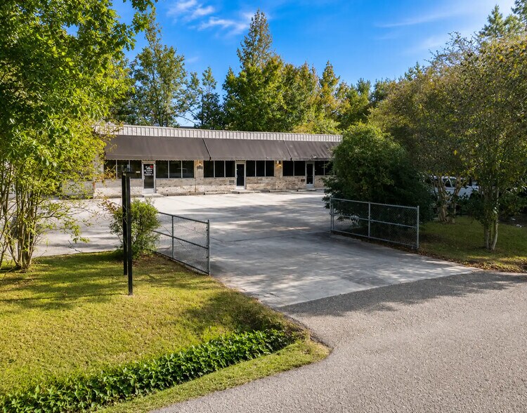 Primary Photo Of 2245 11th St, Mandeville Office For Sale