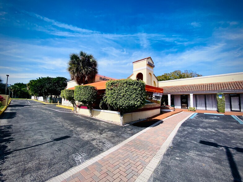 More Photos Of 11575 US Route 1, North Palm Beach Unknown For Lease