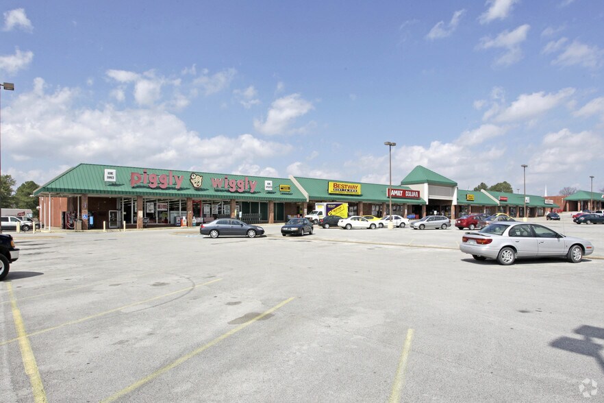 More Photos Of 115-125 Nashville Hwy, Columbia Unknown For Lease