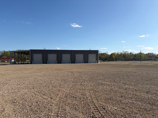 More Photos Of 1534 US-190, Port Allen Industrial For Lease