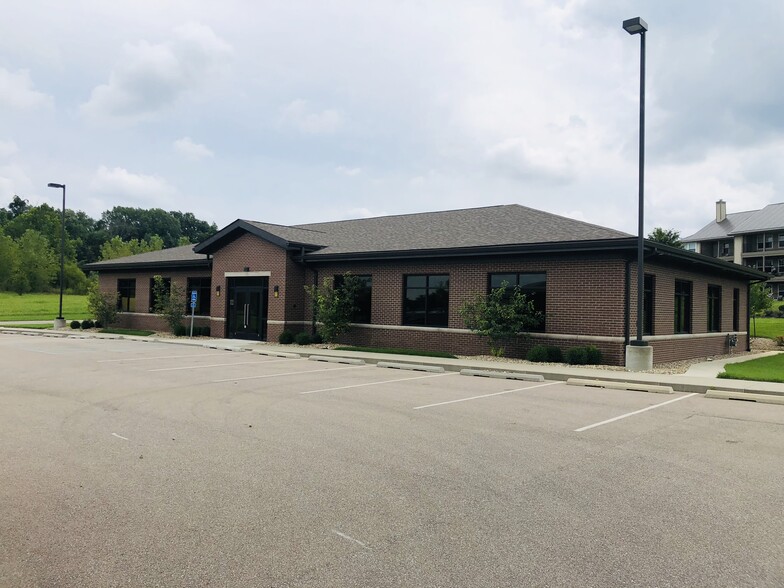 Primary Photo Of 136 Westwood Blvd, Columbus Office For Lease