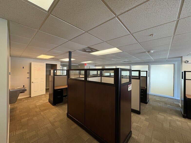 More Photos Of 505 S Orange Ave, Sarasota Apartments For Sale