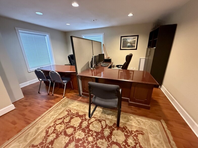 More Photos Of 2204 Sunpark Dr, Conroe Office For Sale