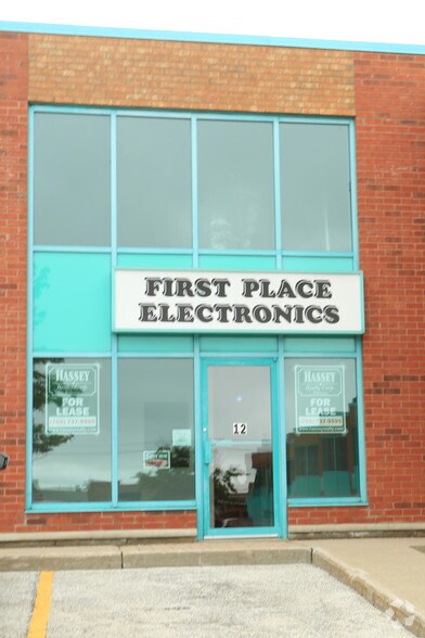 More Photos Of 122 Saunders Rd, Barrie Warehouse For Lease