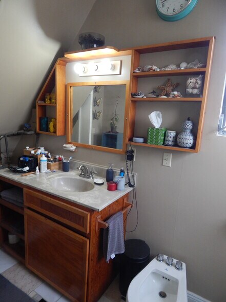 More Photos Of 547 Grove St N, Saint Petersburg Apartments For Sale