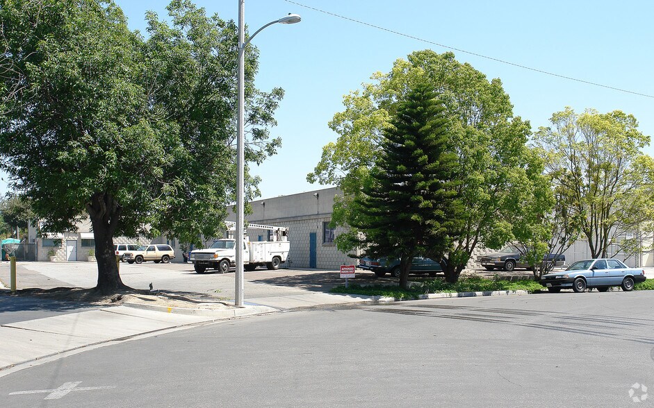 More Photos Of 6380-6396 Roland St, Buena Park Warehouse For Sale