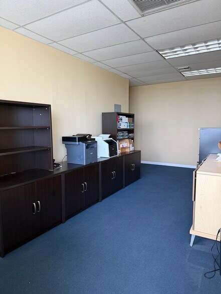 More Photos Of 10100 W Sample Rd, Coral Springs Office For Lease