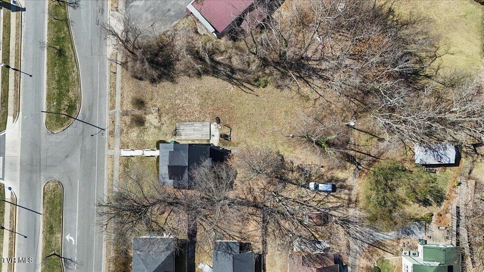 More Photos Of 601 Commonwealth Ave, Bristol General Retail For Sale