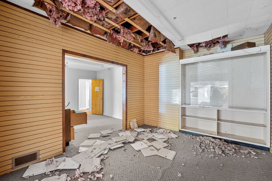 More Photos Of 67 US Highway 46, Budd Lake Storefront Retail Office For Sale