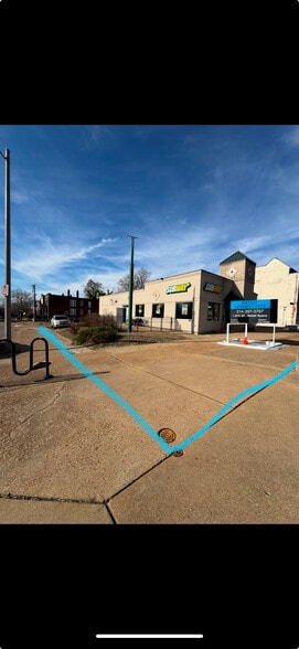 More Photos Of 2253 S Grand Blvd, Saint Louis Freestanding For Lease