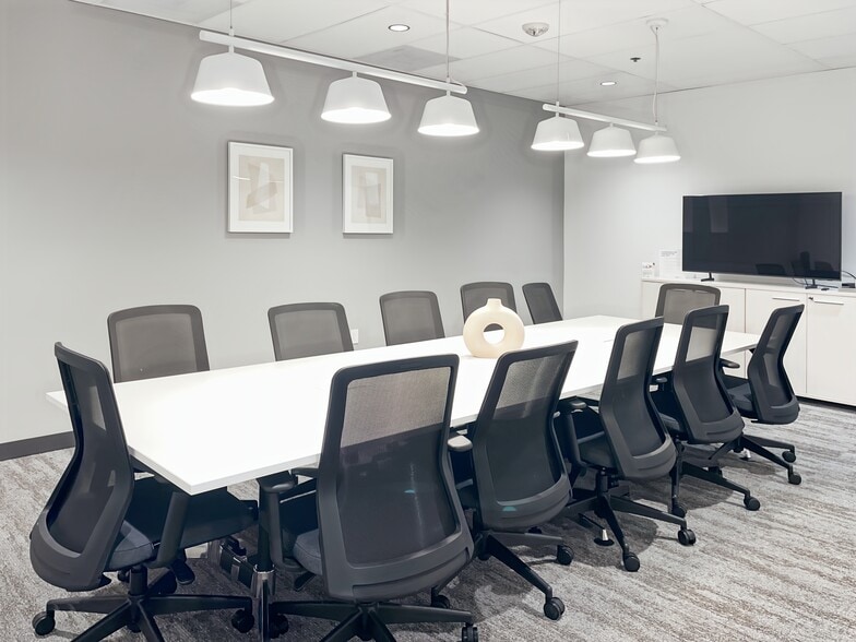 More Photos Of 3330 Harbor Blvd, Costa Mesa Coworking Space