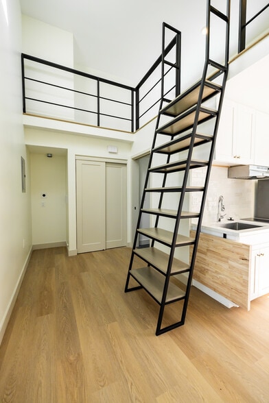 More Photos Of 5074 Madison Ave, San Diego Apartments For Sale