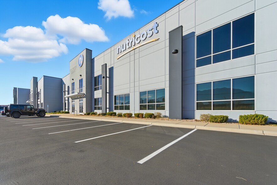 More Photos Of 1020 W 600 S, Lindon Warehouse For Lease