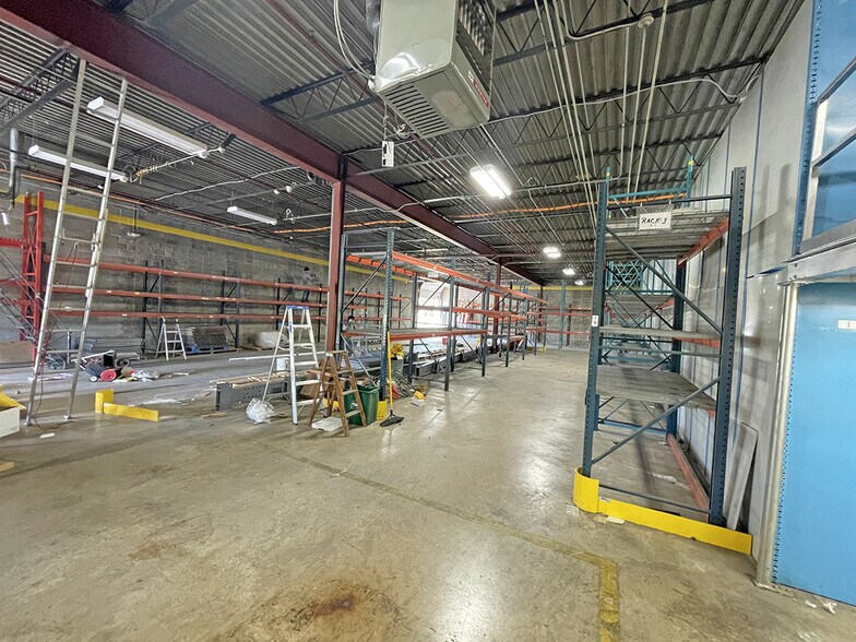 More Photos Of 24-26 Parkway Blvd, York Warehouse For Sale