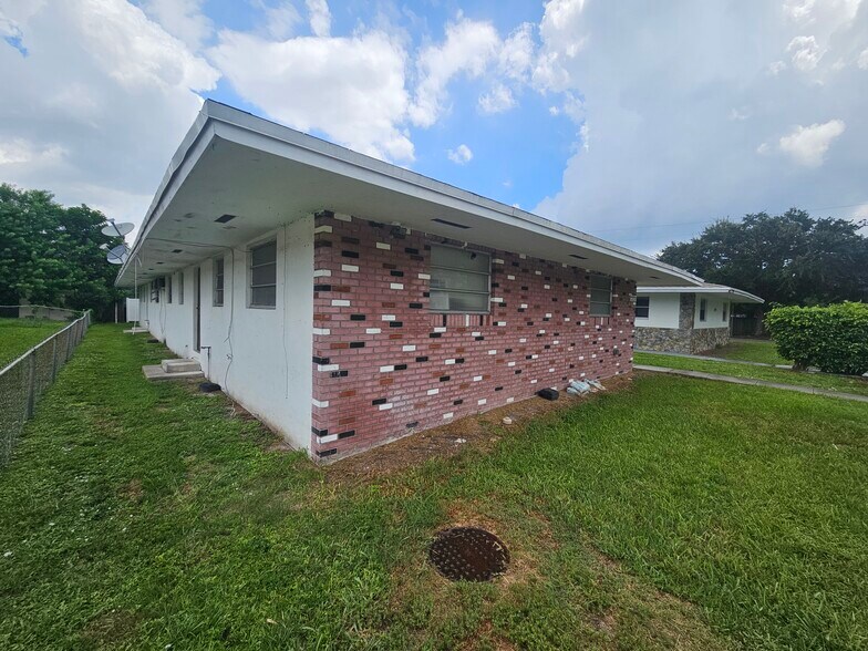 Primary Photo Of 5905 Pierce St, Hollywood Multifamily For Sale