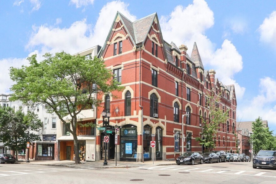 More Photos Of 366 W Broadway, Boston Storefront Retail Residential For Lease