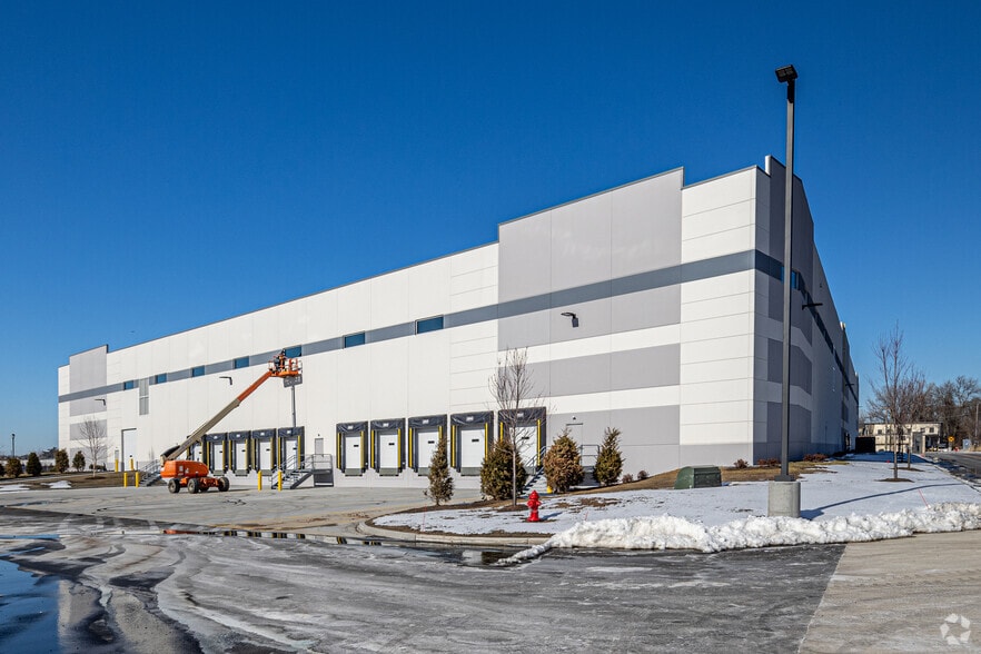 More Photos Of 30 Cross St, Ridgefield Park Unknown For Lease