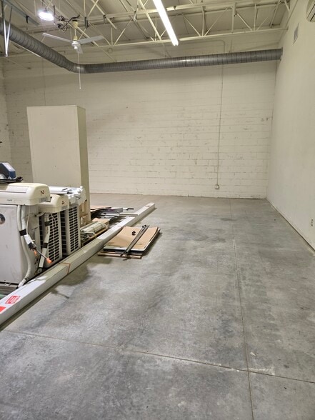 More Photos Of 1180 Devin Dr, Norton Shores Manufacturing For Lease