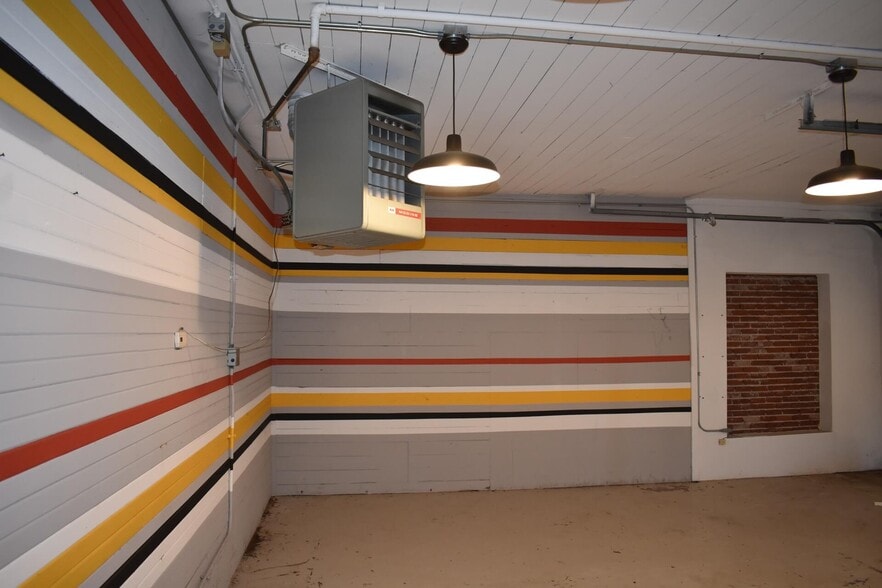 More Photos Of 2204 E 11th St, Tulsa Restaurant For Lease