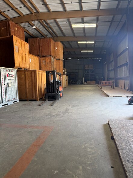 More Photos Of 1009 W Hill Ave, Valdosta Warehouse For Sale