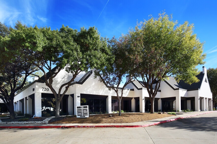 More Photos Of 700 E Park Blvd, Plano Unknown For Lease