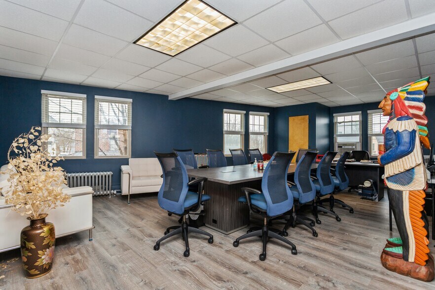 More Photos Of 434-440 White Plains Rd, Eastchester Apartments For Lease