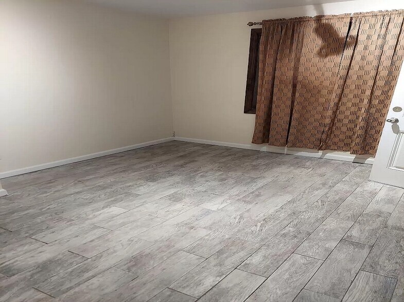 More Photos Of 472 Lake St, Brooklyn Land For Sale