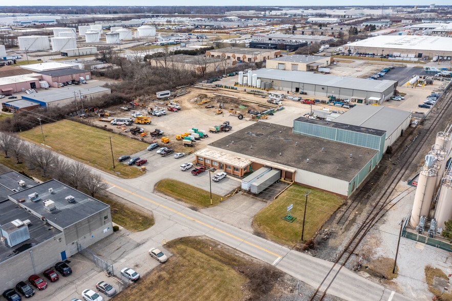 Primary Photo Of 701 Kaderly Dr, Columbus Warehouse For Sale