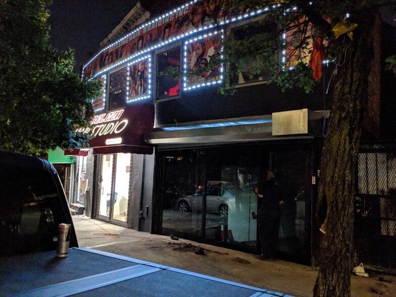 More Photos Of 292 Burnside Ave, Bronx Storefront Retail Residential For Lease