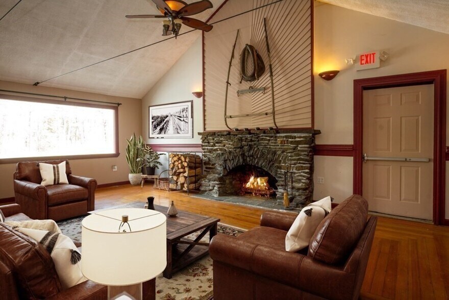 More Photos Of 87 Winthrop St, Rehoboth Storefront Retail Residential For Sale