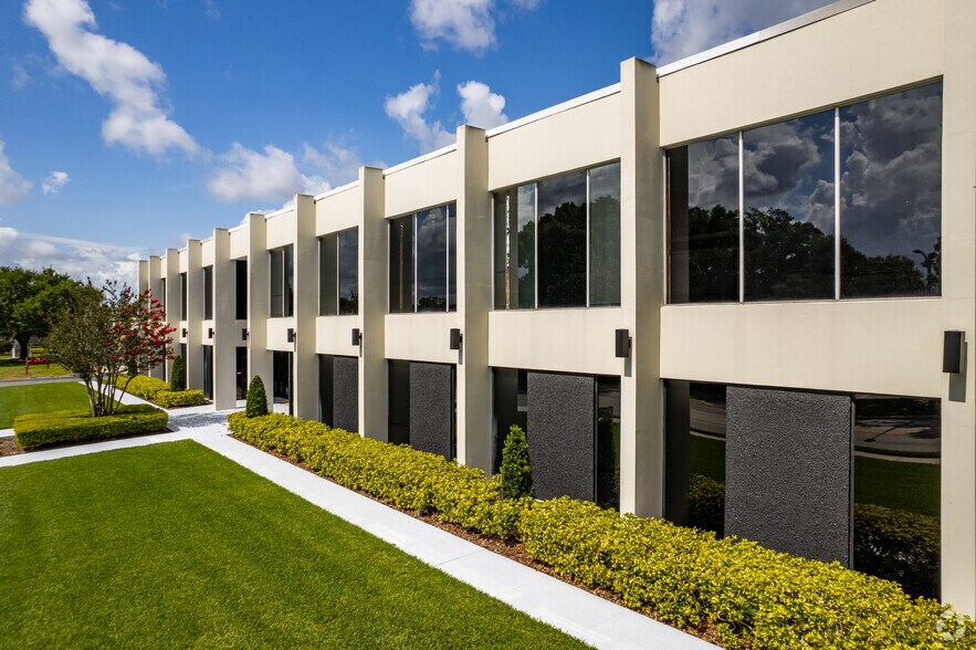 More Photos Of 3191 Maguire Blvd, Orlando Unknown For Lease