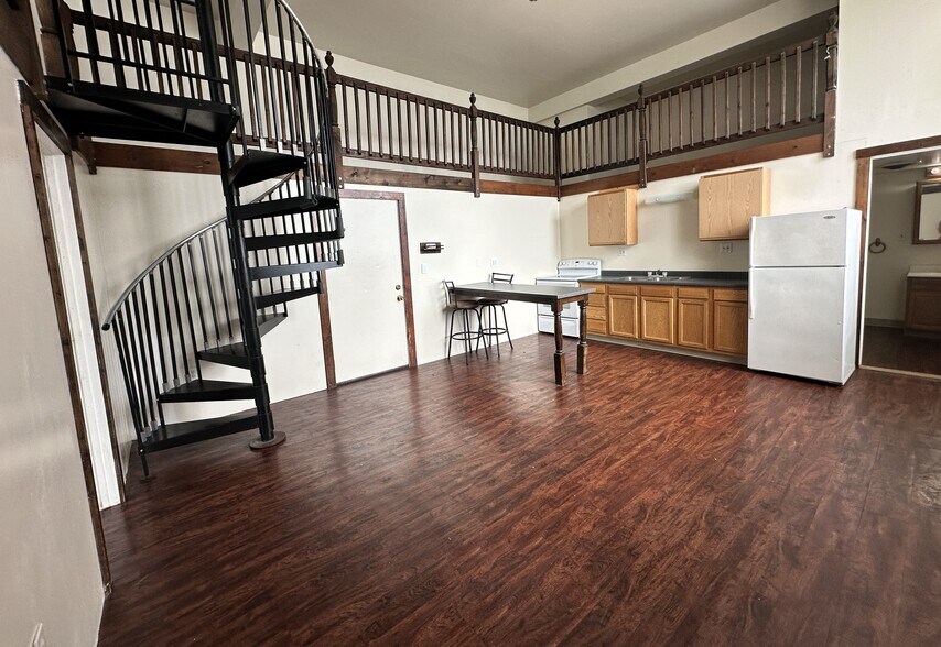 More Photos Of 25 W Chestnut St, Washington Apartments For Sale