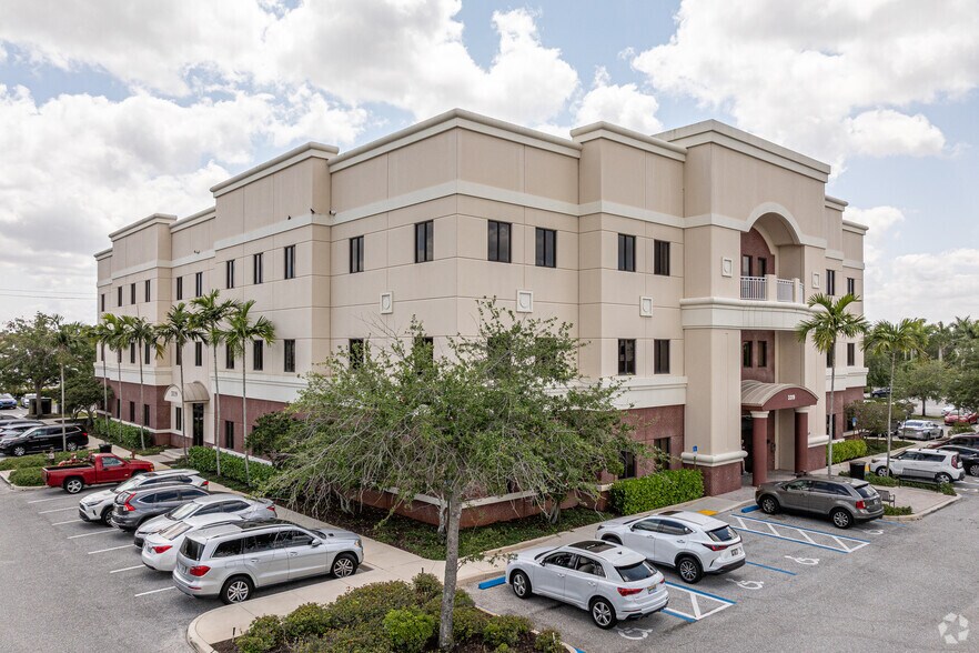 More Photos Of 3319 State Road 7, Wellington Medical For Sale