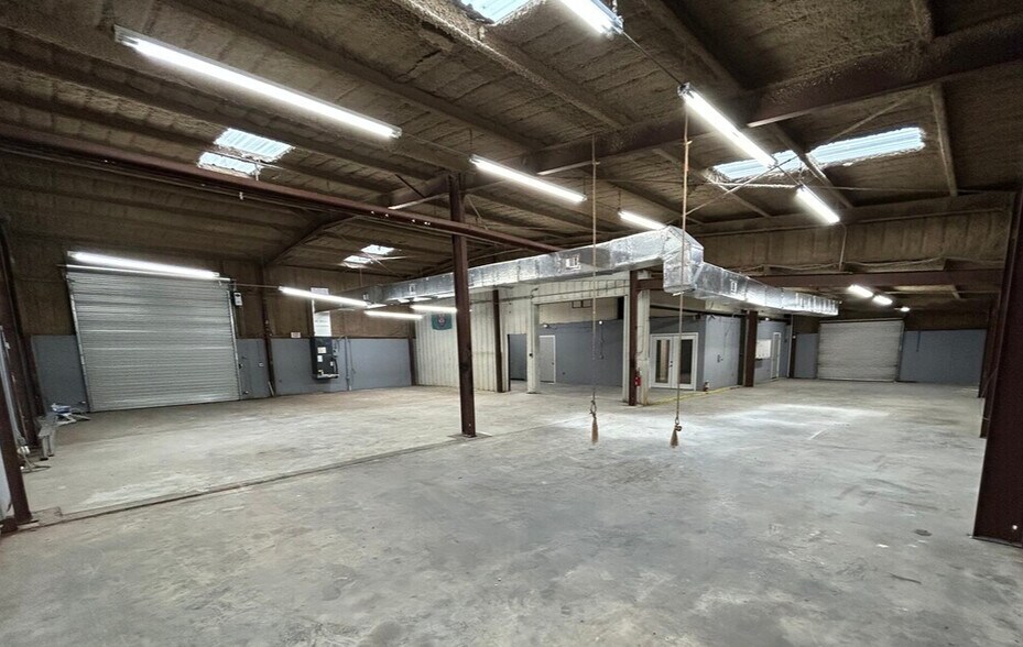 More Photos Of 5771 I 10 Industrial Pky N, Theodore Warehouse For Lease