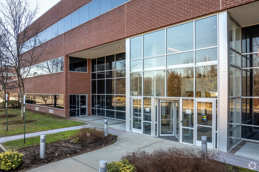 More Photos Of 1130 Route 22 E, Bridgewater Office For Sale