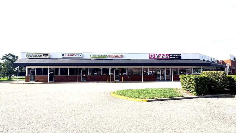 Primary Photo Of 7004-7016 US Highway 301 N, Ellenton General Retail For Lease