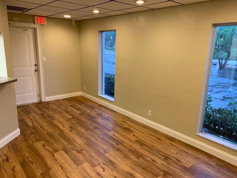 More Photos Of 11520 Oakhurst Rd, Largo Medical For Lease