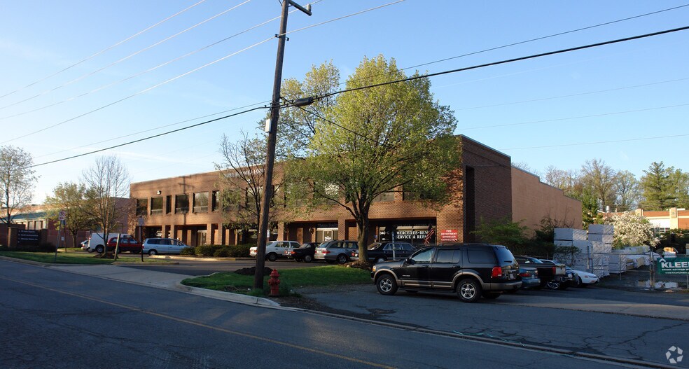 More Photos Of 340 Mill St NE, Vienna Flex For Lease