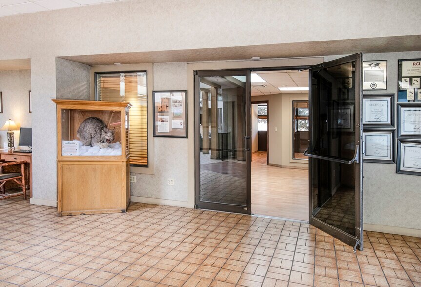 More Photos Of 47 E Beaver Creek Blvd, Avon Hotel For Lease