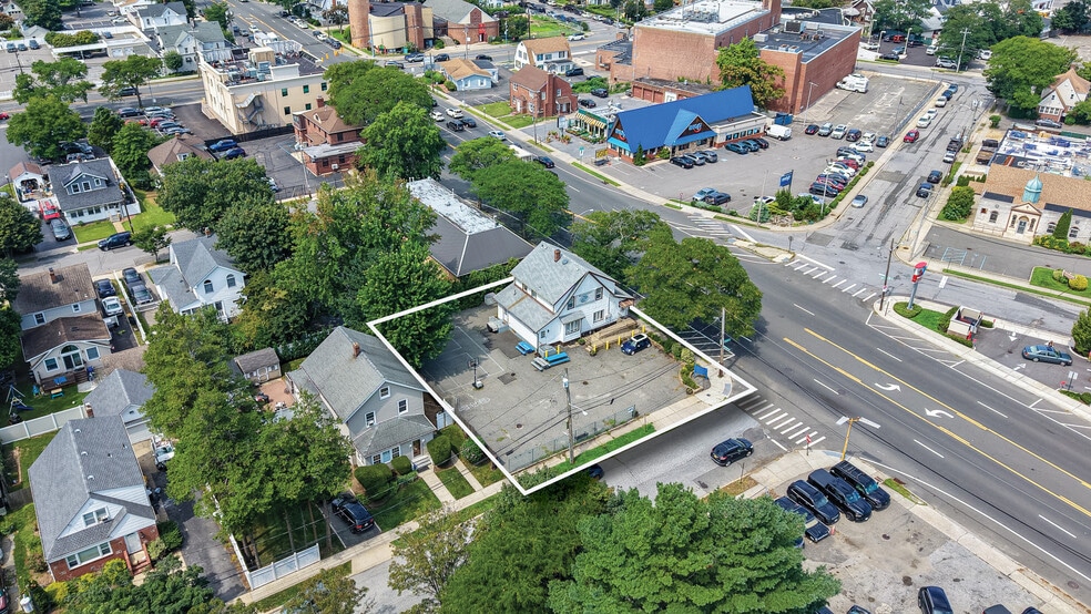 More Photos Of 79 W Old Country Rd, Hicksville Office For Sale