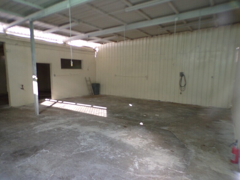 More Photos Of 1801 1st Street St, San Fernando Manufacturing For Sale