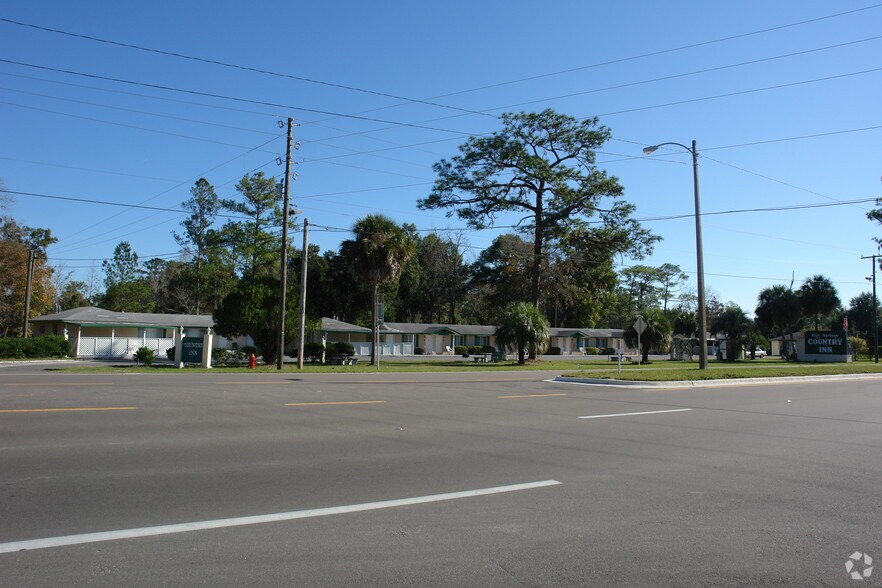 Primary Photo Of 19663 S US Hwy 441, High Springs Hotel For Sale